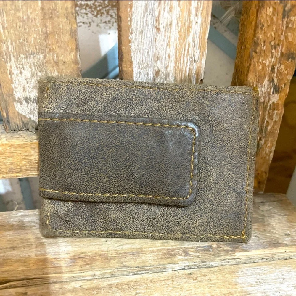 Men's Genuine Leather Wallet ID Credit Card Holder with Magnetic Money Clip